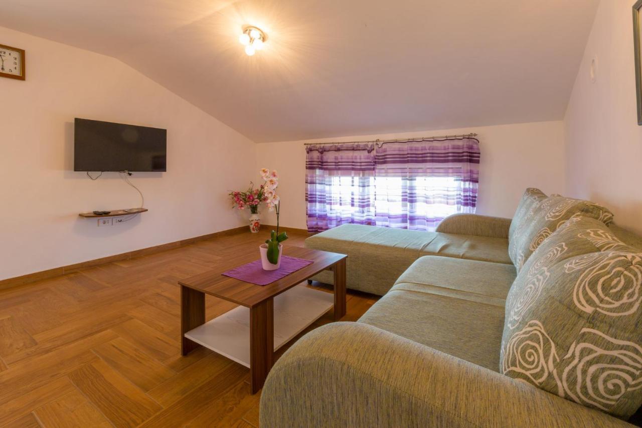 Apartamento Jasminka Loncaric Crikvenica Exterior foto