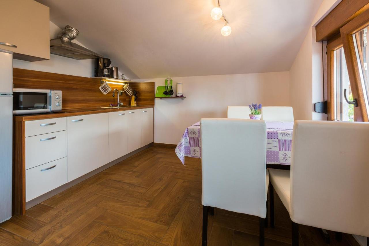 Apartamento Jasminka Loncaric Crikvenica Exterior foto